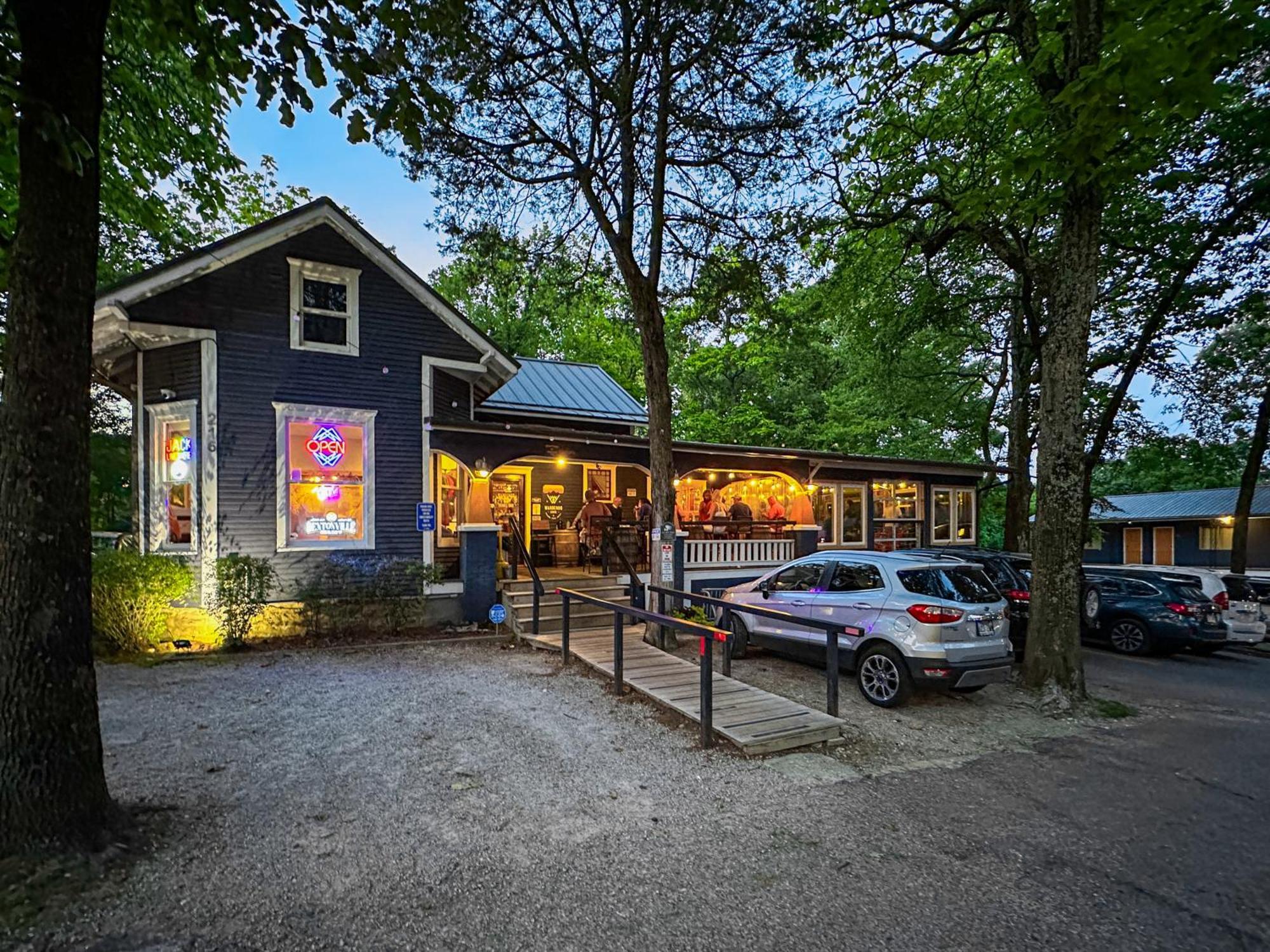 The Wanderoo Lodge Eureka Springs Eksteriør billede