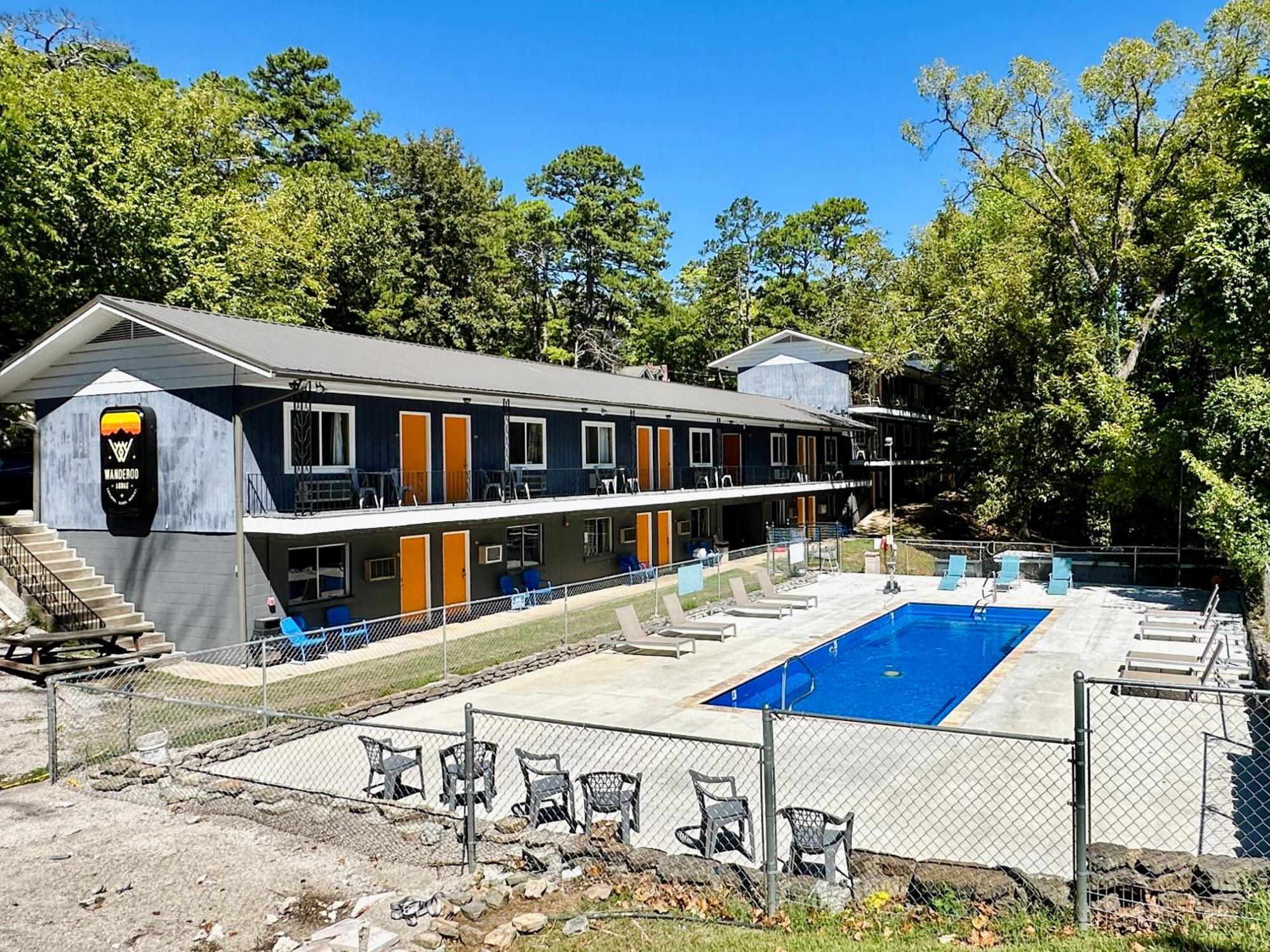 The Wanderoo Lodge Eureka Springs Eksteriør billede